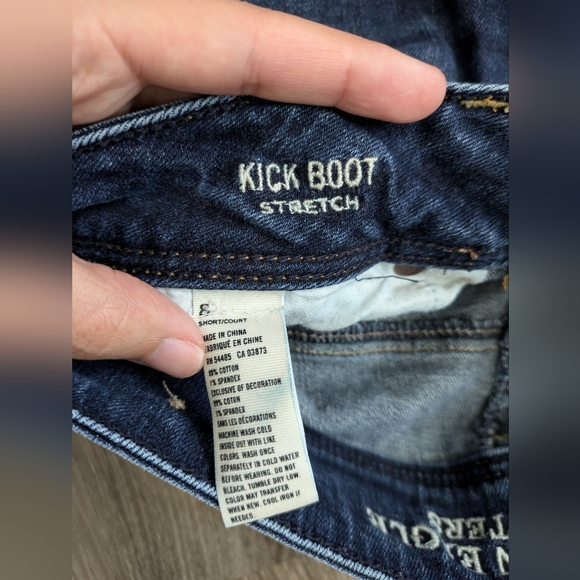 American Eagle Cut Off Jean Shorts - Picture 4 of 4